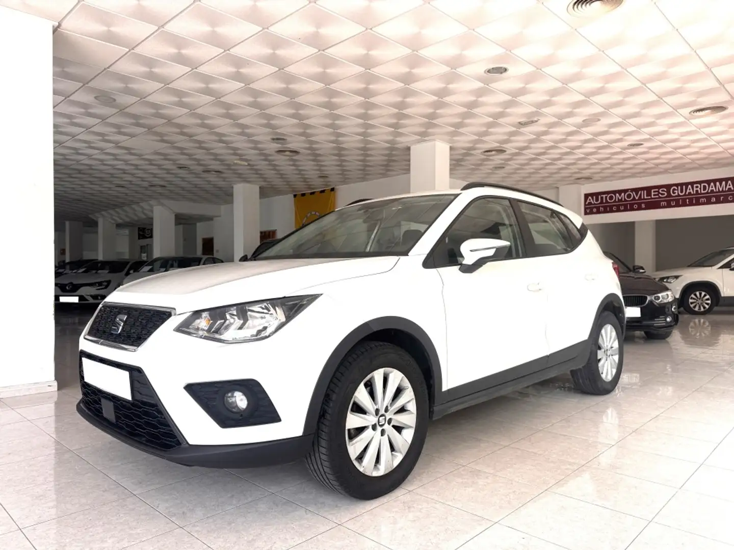 SEAT Arona 1.6TDI CR S&S Style 95 Blanco - 1