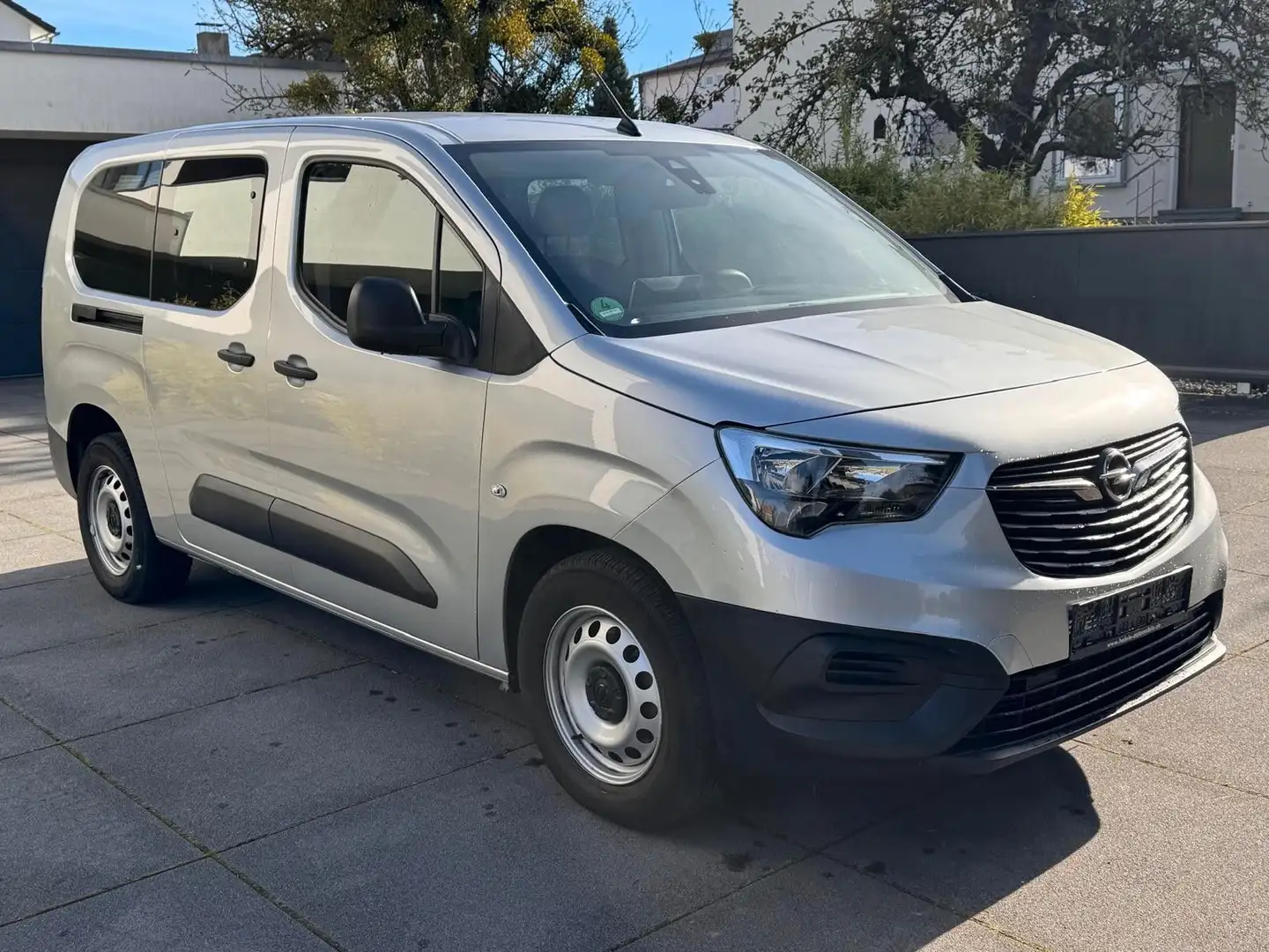 Opel Combo XL **TEMPO/KLIMA/5-SITZER/NAVI** Silber - 2