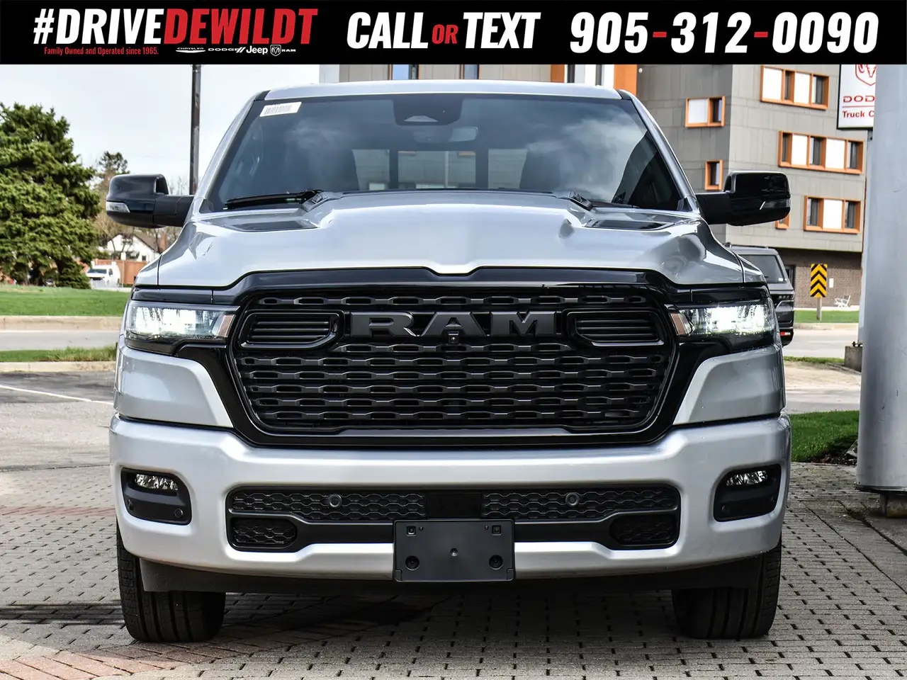 RAM 1500 снимка RAM 1500