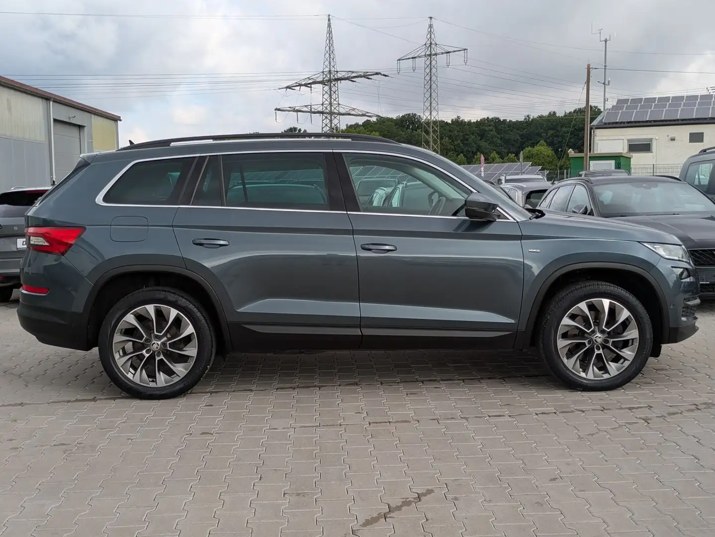 Skoda Kodiaq 2.0 TDI DSG Clever 4x4 AHK*LED*360°*ACC Grey - 2