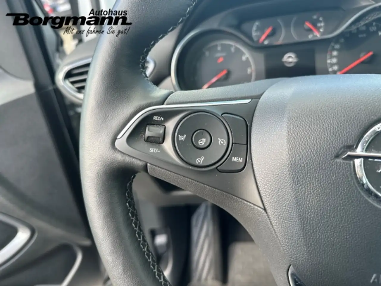 Opel Crossland Elegance Paket 1.2 Direct Injection Turb Navi LED, миниатюра 12