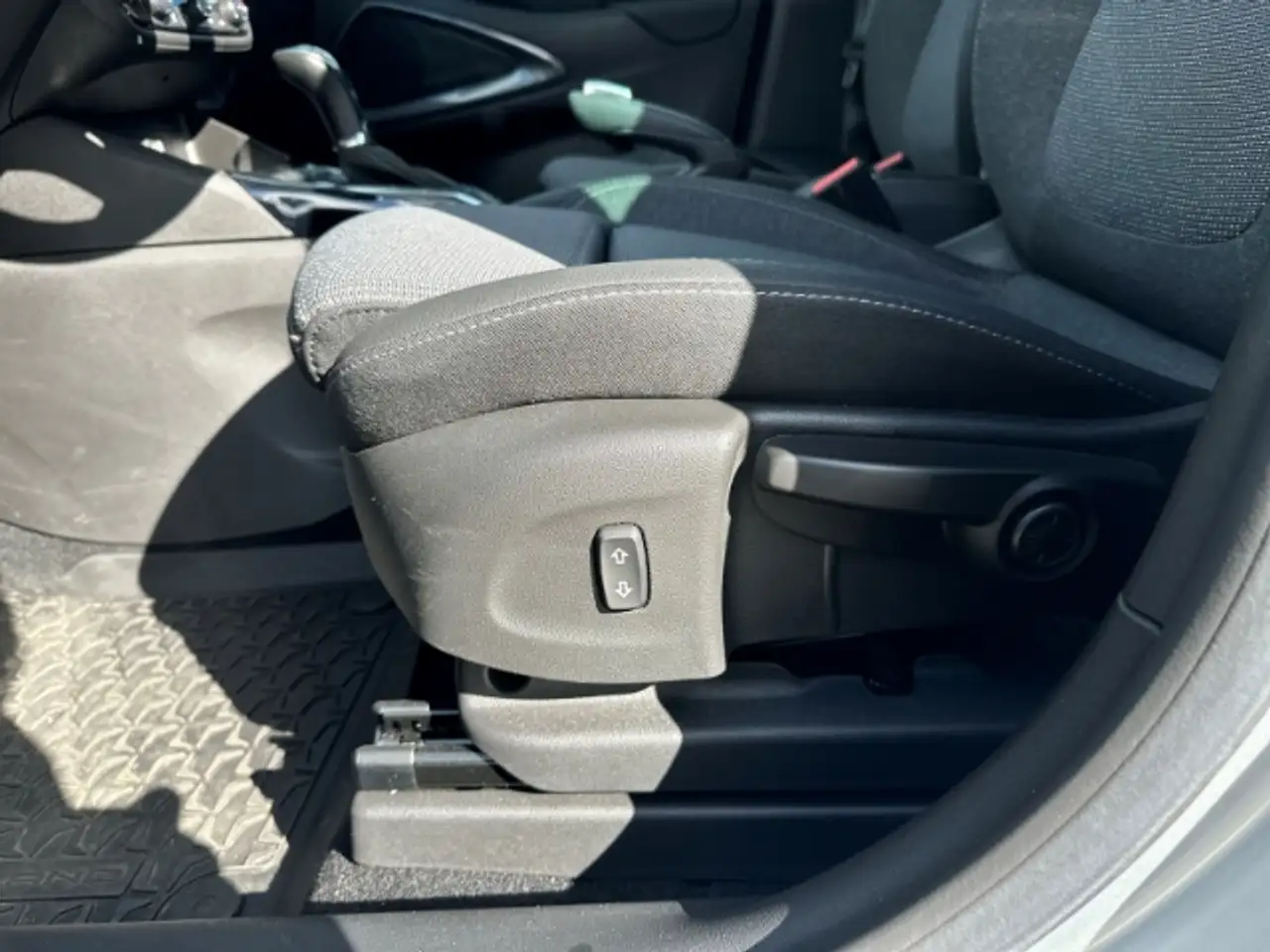 Opel Crossland Elegance Paket 1.2 Direct Injection Turb Navi LED, миниатюра 26