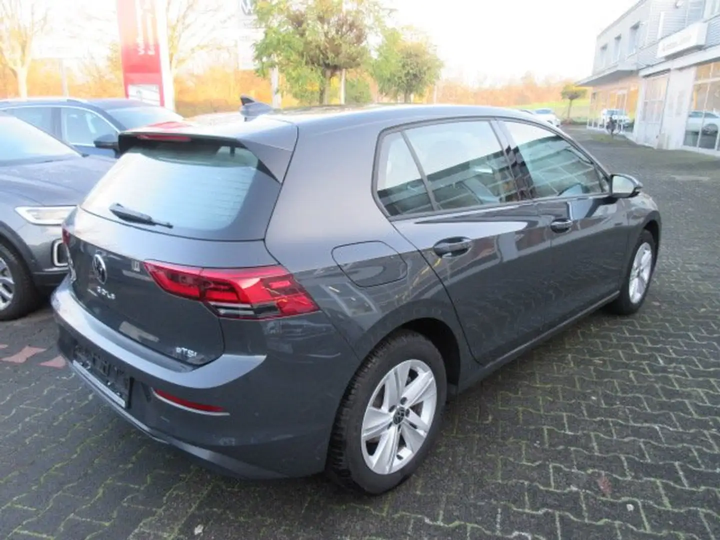 Volkswagen Golf Life 1.0 TSI DSG NAVI KAMERA ACC LED ALU APS SITZH Grau - 2
