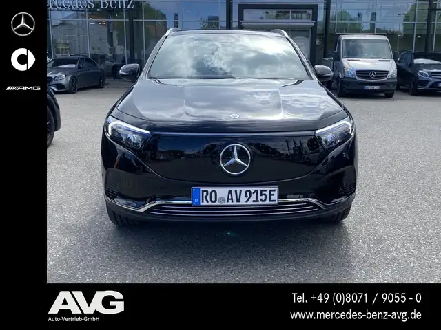 Mercedes-Benz EQA view 2