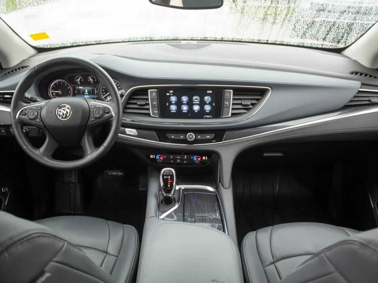 Buick Enclave снимка Buick Enclave