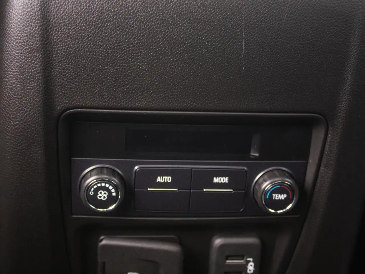 Buick Enclave снимка Buick Enclave