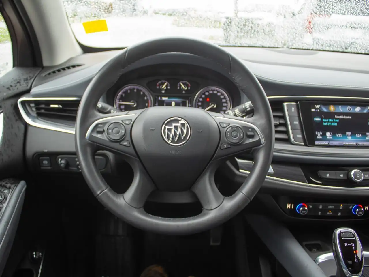 Buick Enclave снимка Buick Enclave