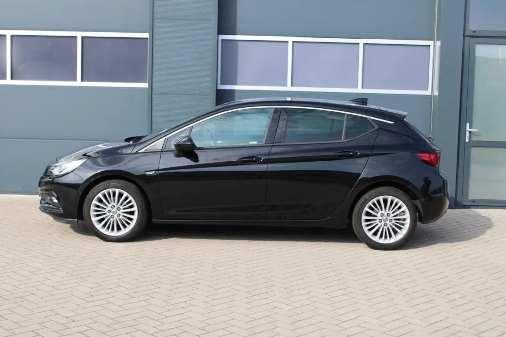 Opel Astra 1.0 Turbo Innov. NL-auto/ Carplay/ Cam./Leer Noir - 2