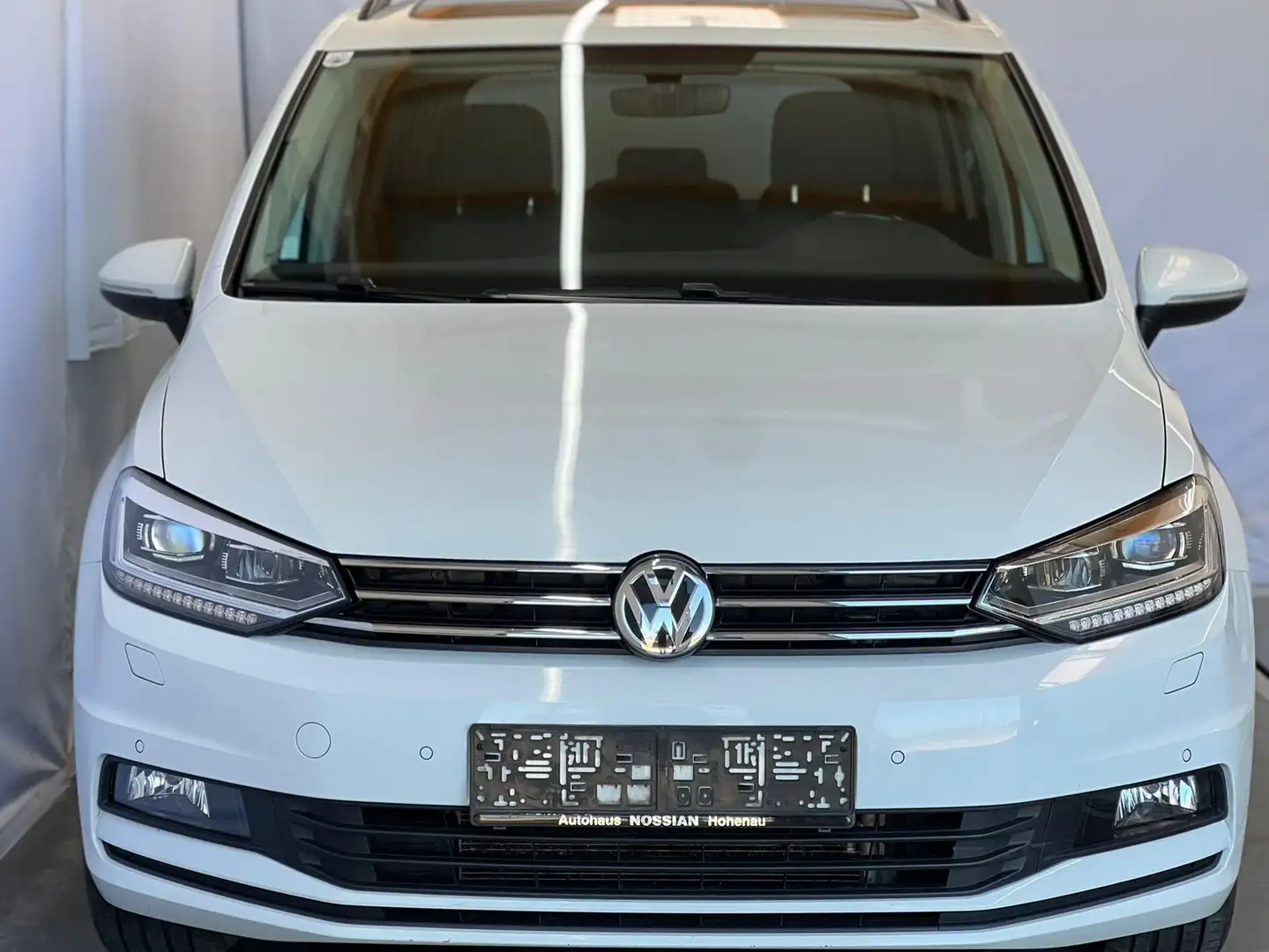 Volkswagen Touran Sky 2.0 TDI SCR Weiß - 2