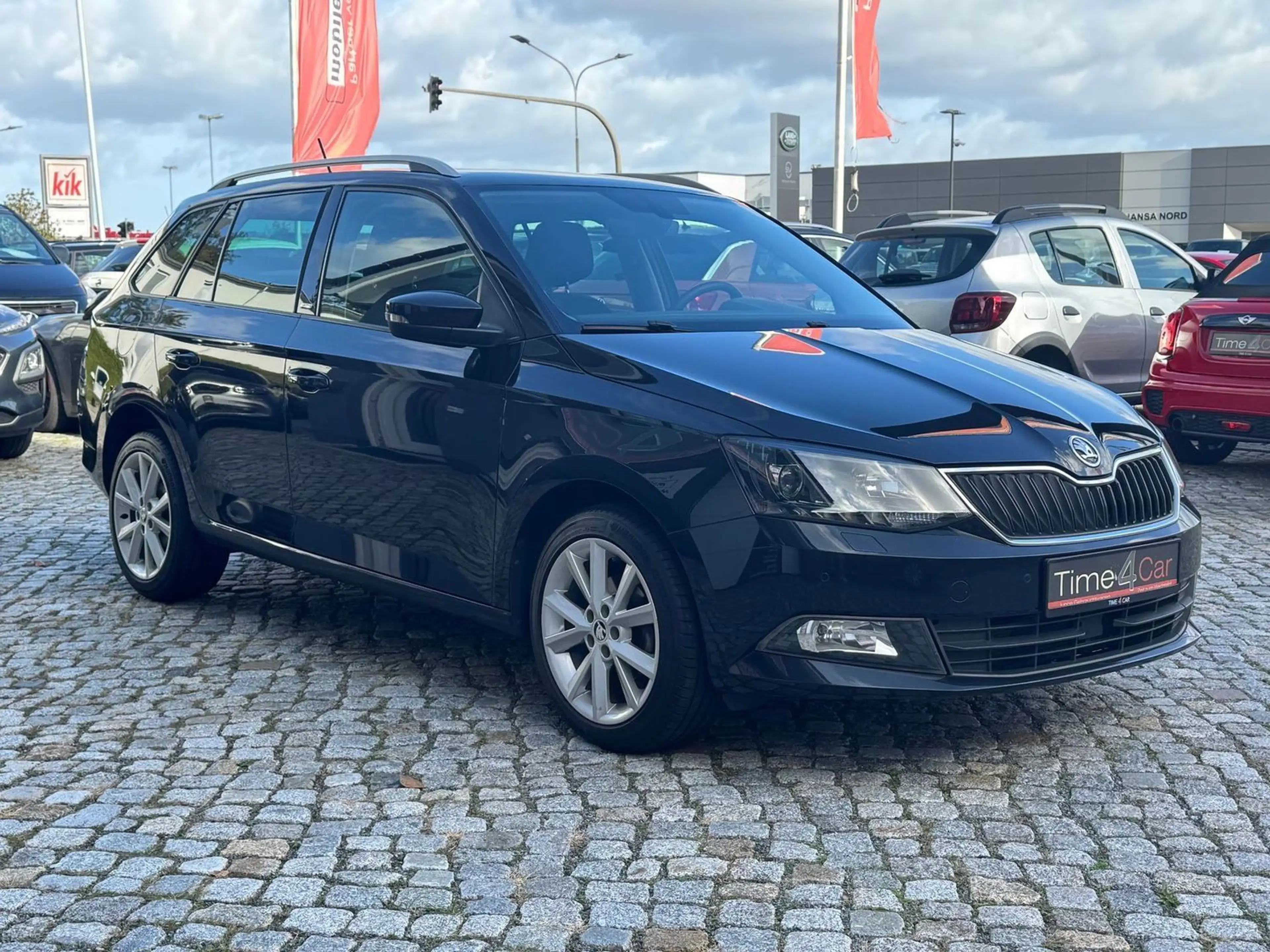 Skoda Fabia 1.2 Kombi Joy Navi SHZ Tempom. Allwetter — photo 14