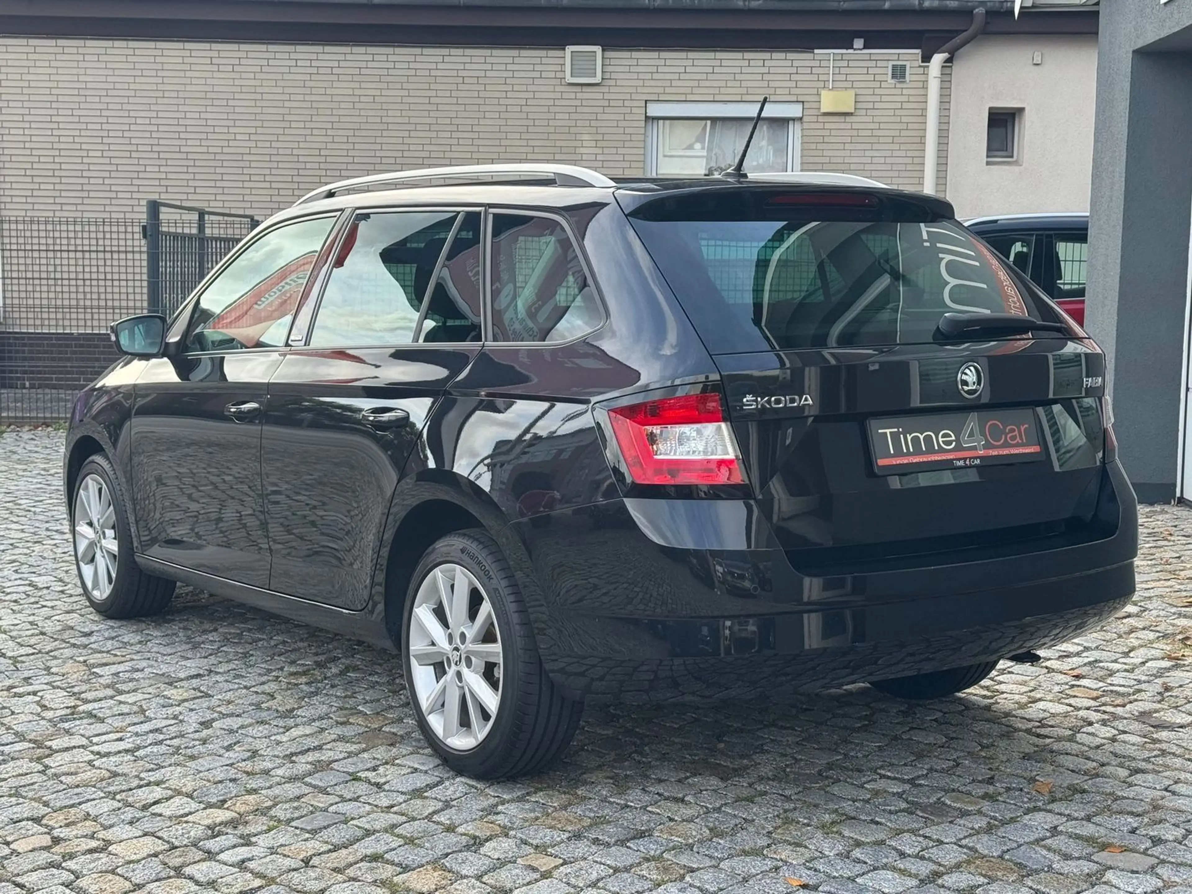 Skoda Fabia 1.2 Kombi Joy Navi SHZ Tempom. Allwetter — photo 8