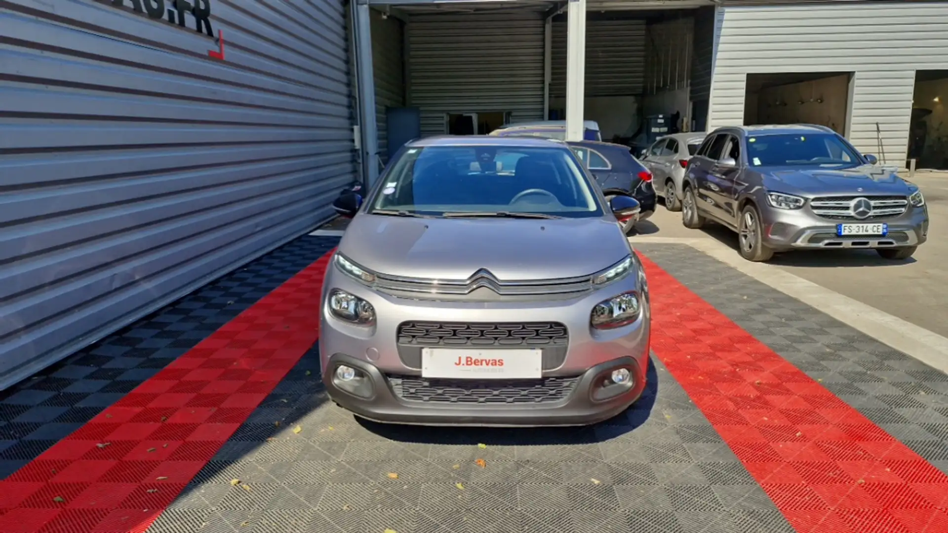 Citroen C3 PURETECH 82 SS BVM5 FEEL - 2