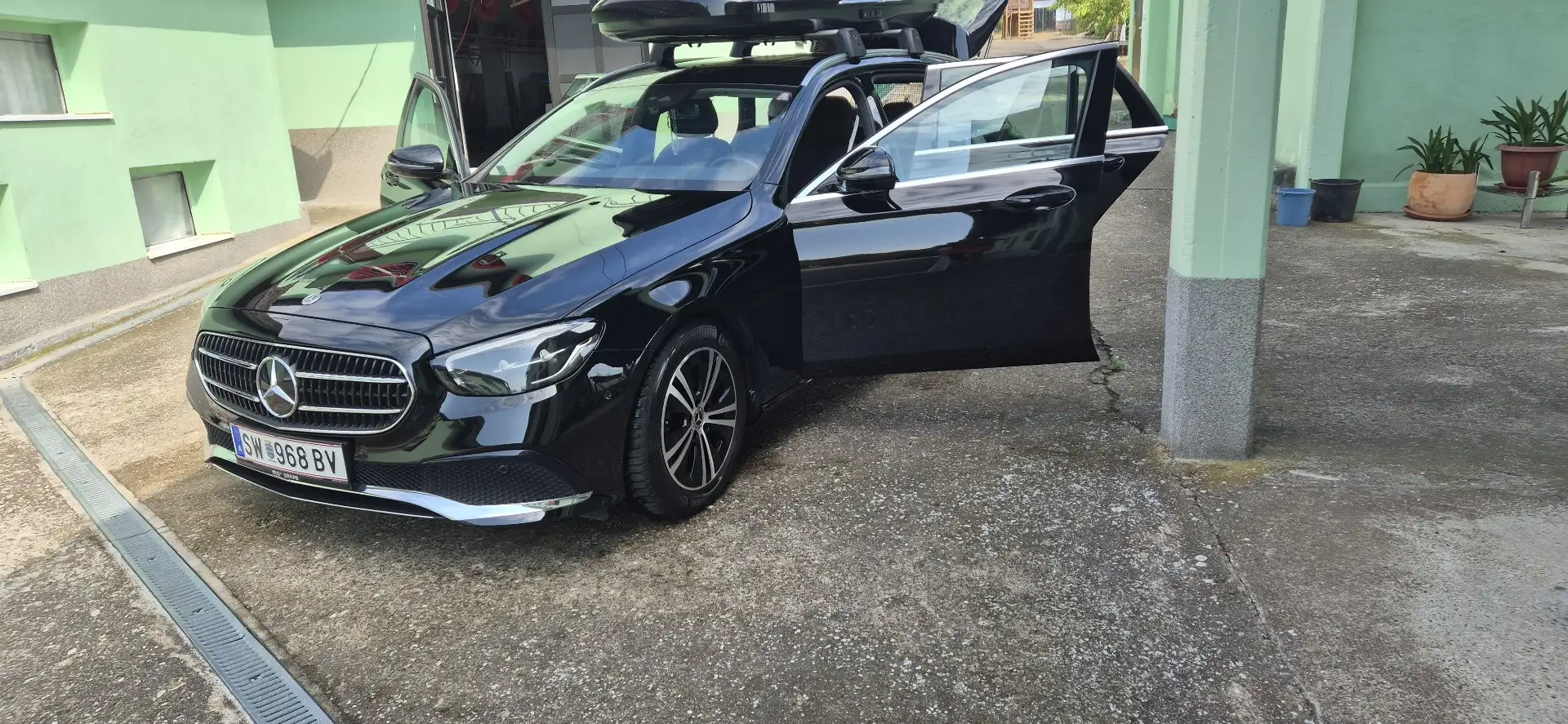 Mercedes-Benz E 220 d T 4Matic Austria Edition Aut. - 2