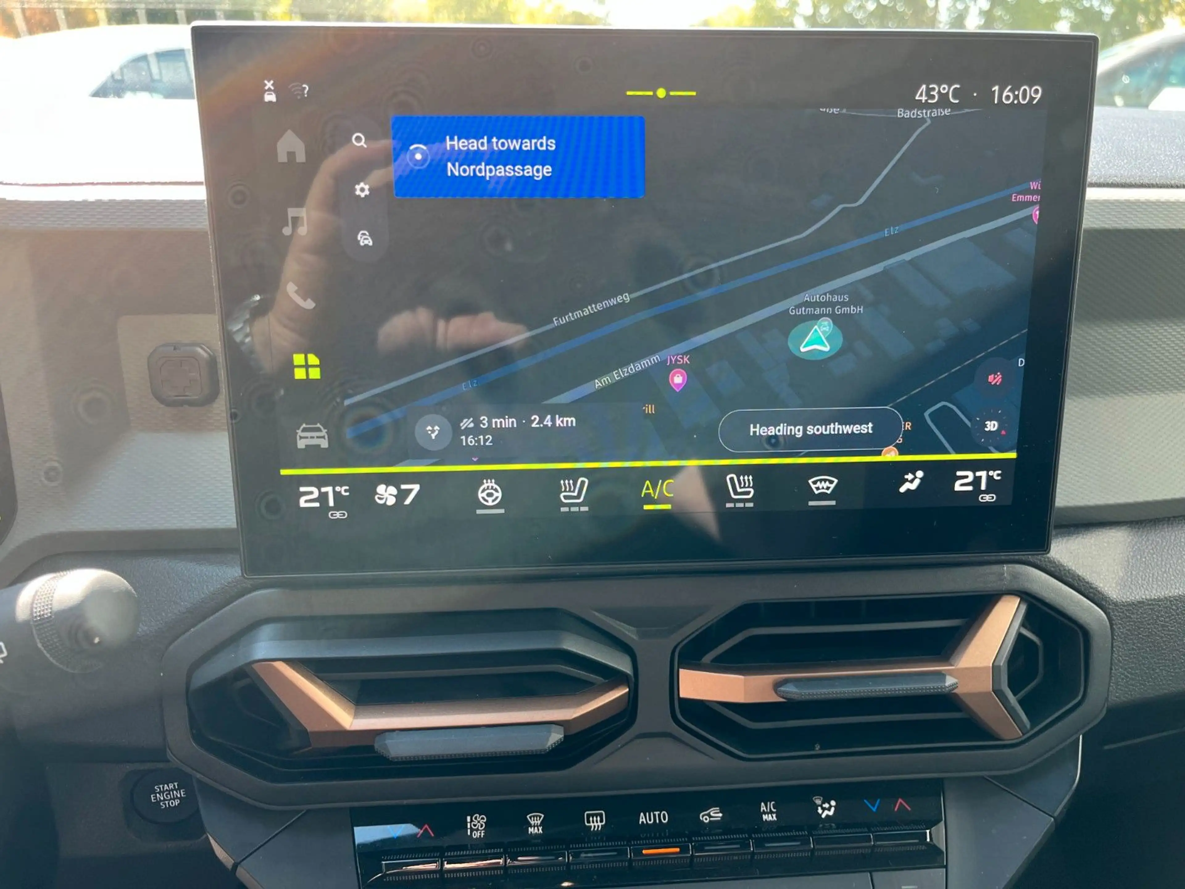 Dacia Bigster Hybrid 155 Extreme Wi-Pak GJR Pano — photo 7