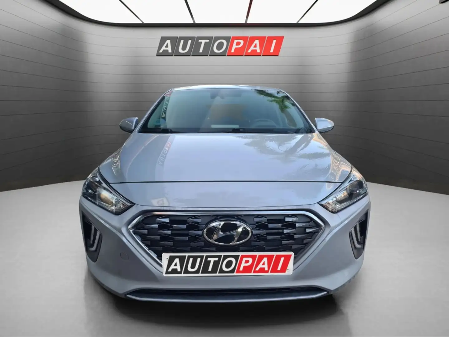 Hyundai IONIQ HEV 1.6 GDI Klass LE Grijs - 2