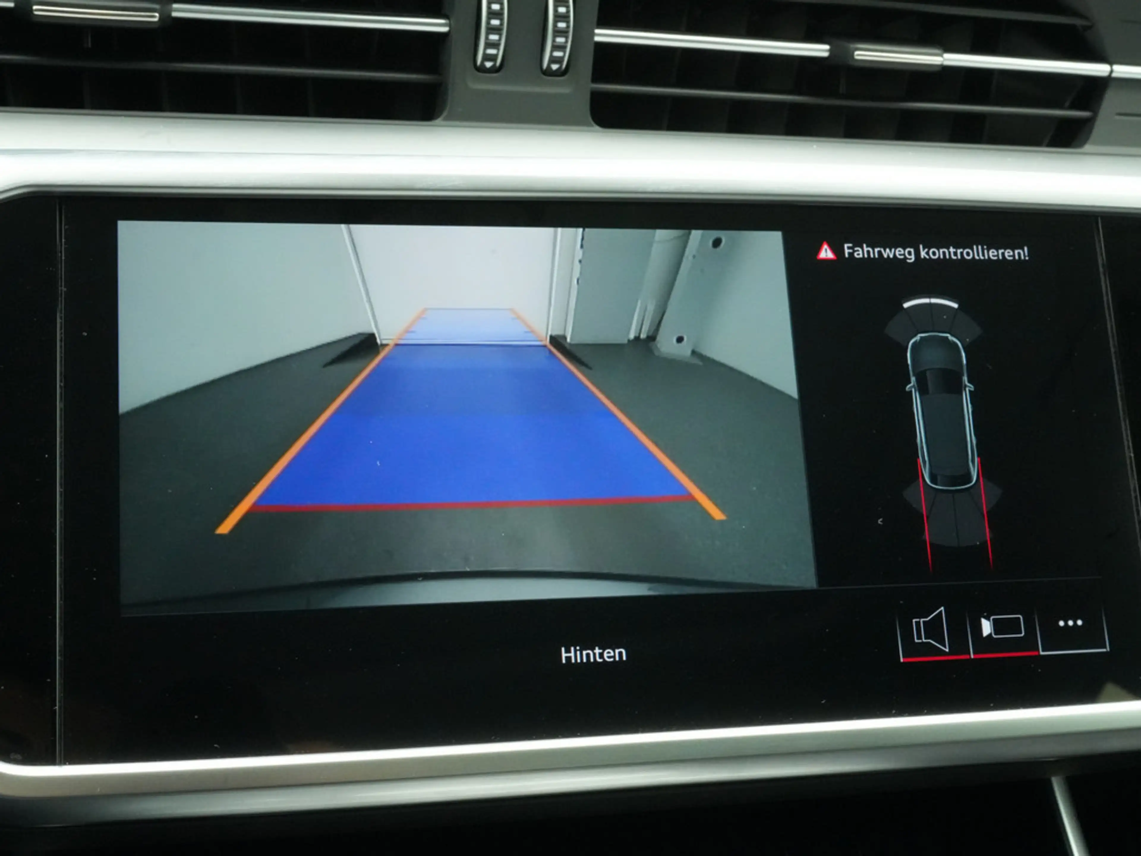 Audi A6 Avant 55 e quattro S line MATRIX PANO KAM PDC — photo 9