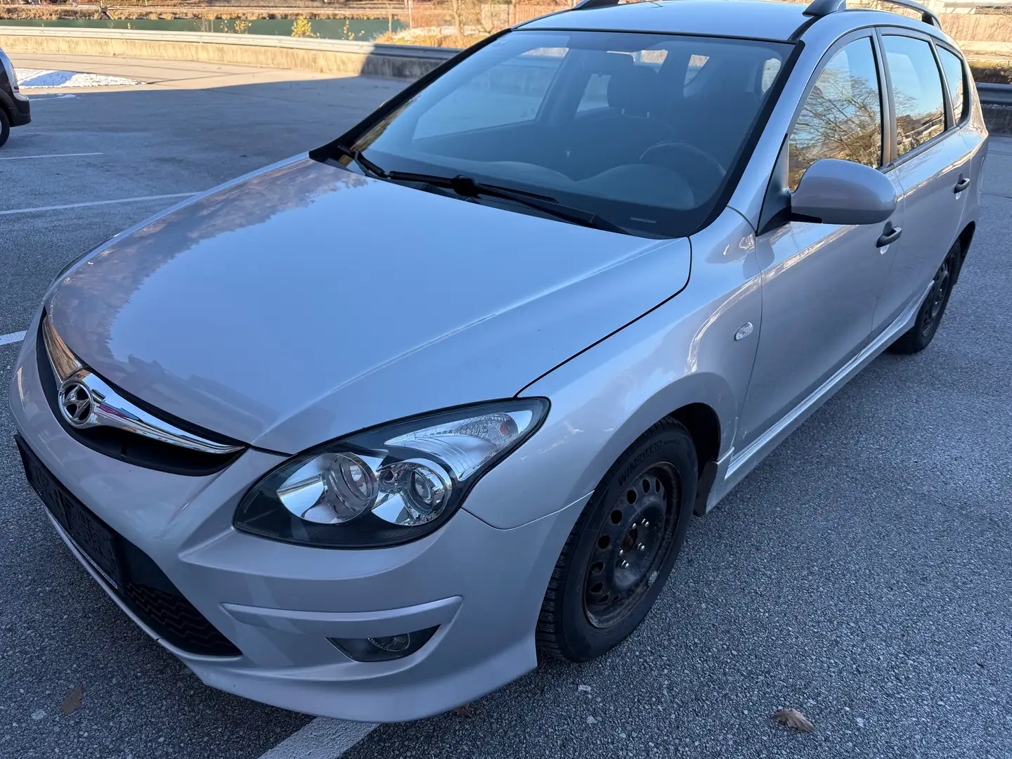 Hyundai i30 Grau - 1