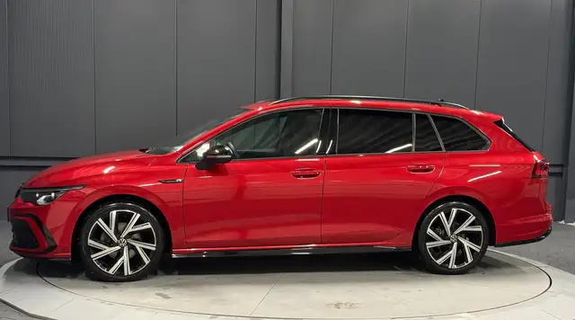 Volkswagen Golf view 2