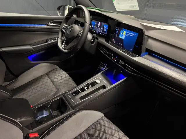 Volkswagen Golf view 13