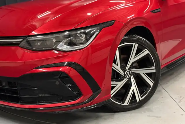 Volkswagen Golf view 4