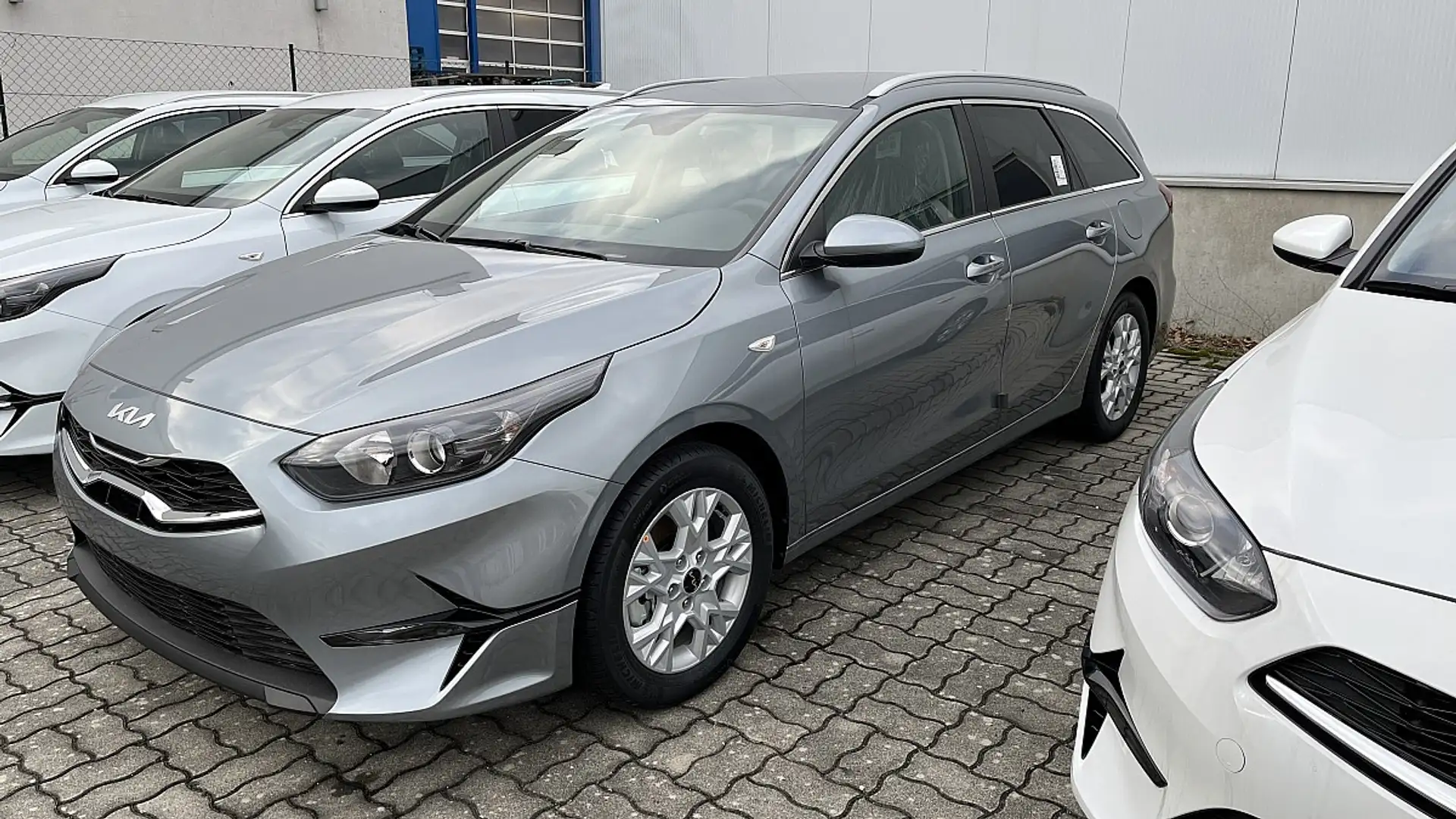 Kia Ceed SW / cee'd SW ceed SW 1,0 T-GDI GPF ISG Silber Silber - 1