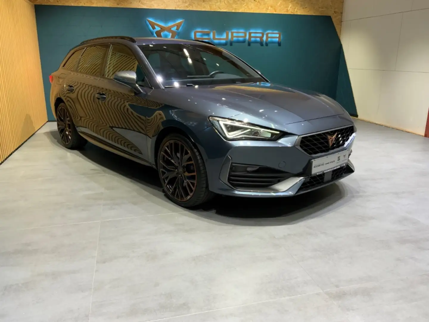 CUPRA Leon SP VZ 1.4e-Hybrid DSG+ACC +LED+Navi+Sitzhzg Gris - 2