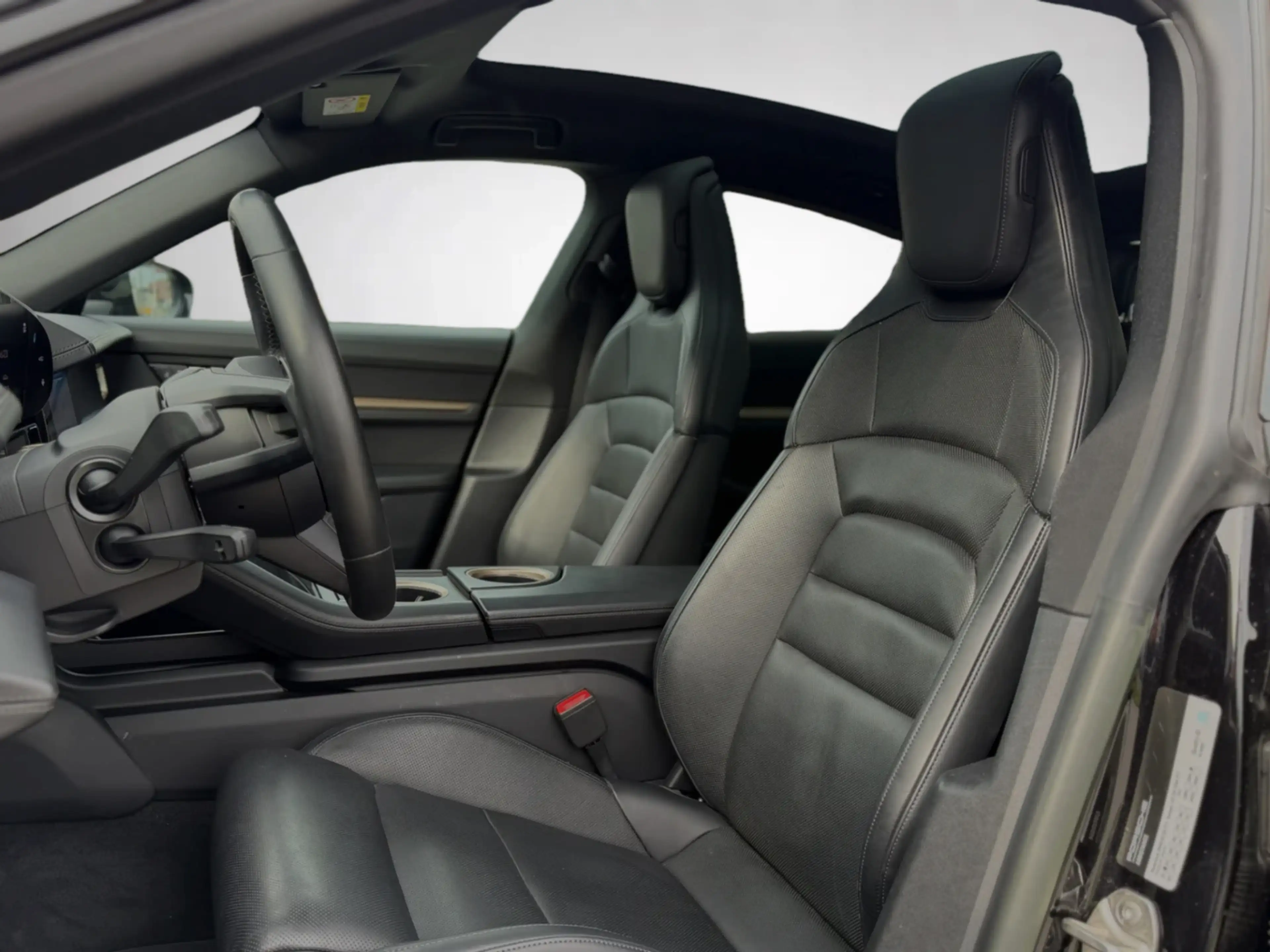 Porsche Taycan Performance 84 kWh 93% SoH (NL-auto, Panorama, Spo — photo 6
