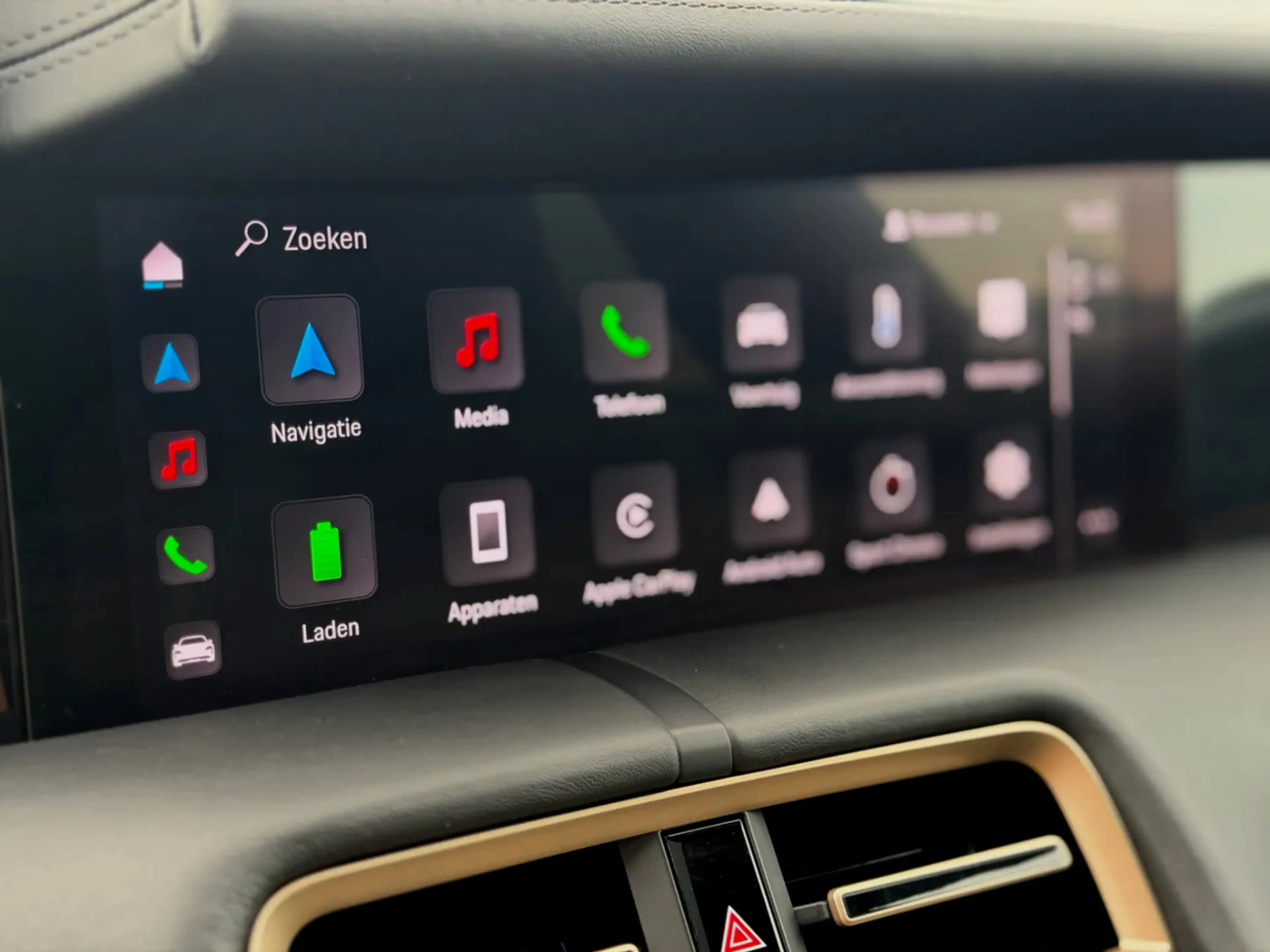 Porsche Taycan Performance 84 kWh 93% SoH (NL-auto, Panorama, Spo — photo 21