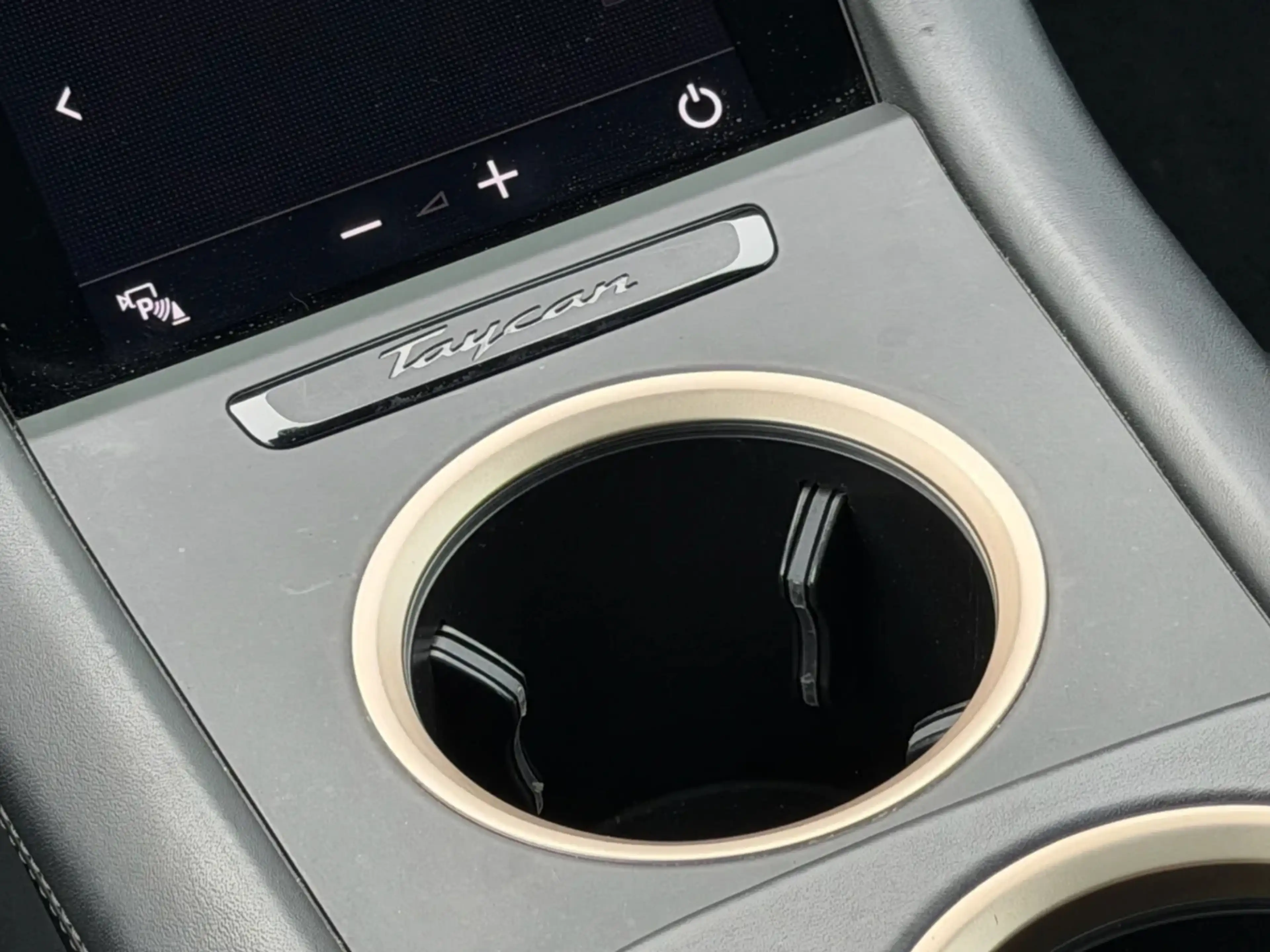 Porsche Taycan Performance 84 kWh 93% SoH (NL-auto, Panorama, Spo — photo 16