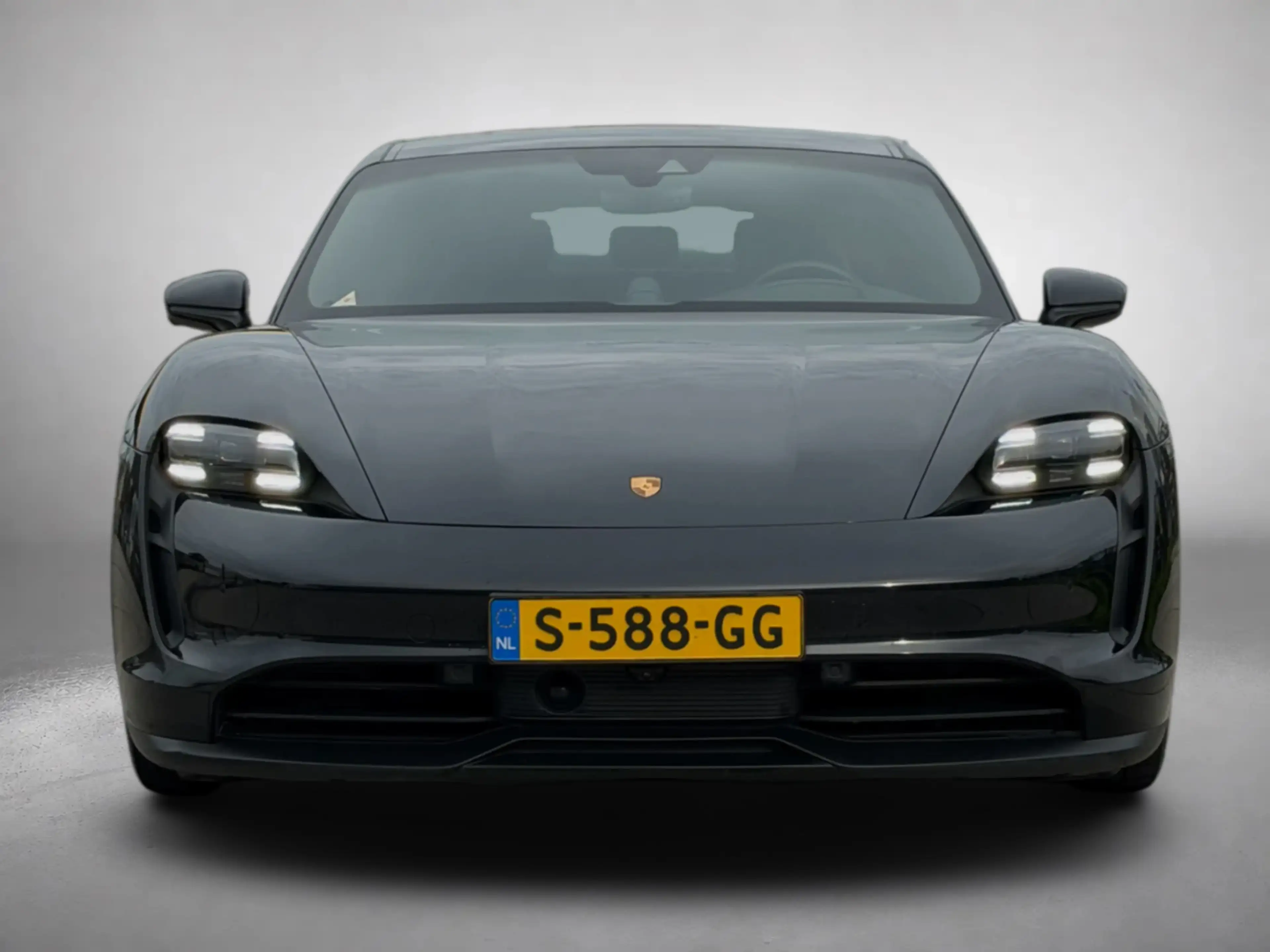 Porsche Taycan Performance 84 kWh 93% SoH (NL-auto, Panorama, Spo — photo 18