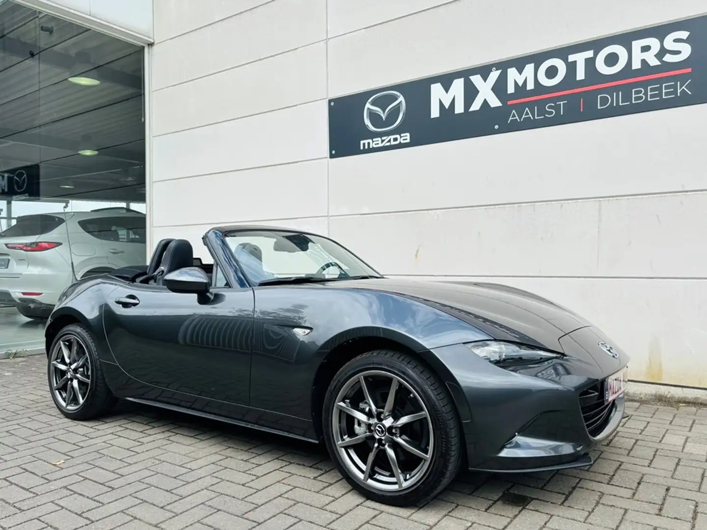 Mazda MX-5 Soft Top 2.0l 184 pk Exclusive line + Driver Assis Gris - 1