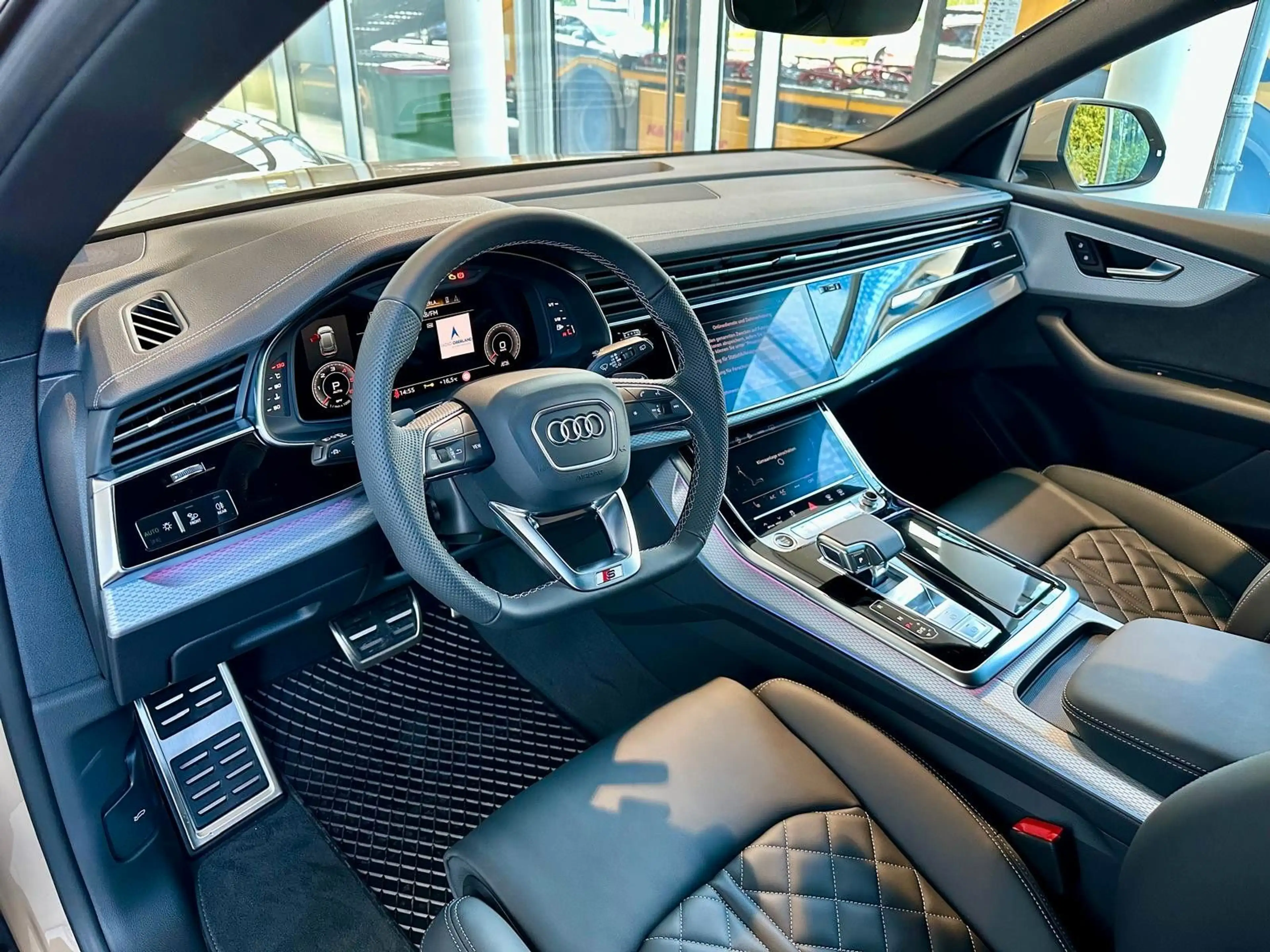 Audi Q8 50TDI Facelift MY26/gold-sw/SLine/Mtx/Pan/23 — photo 11