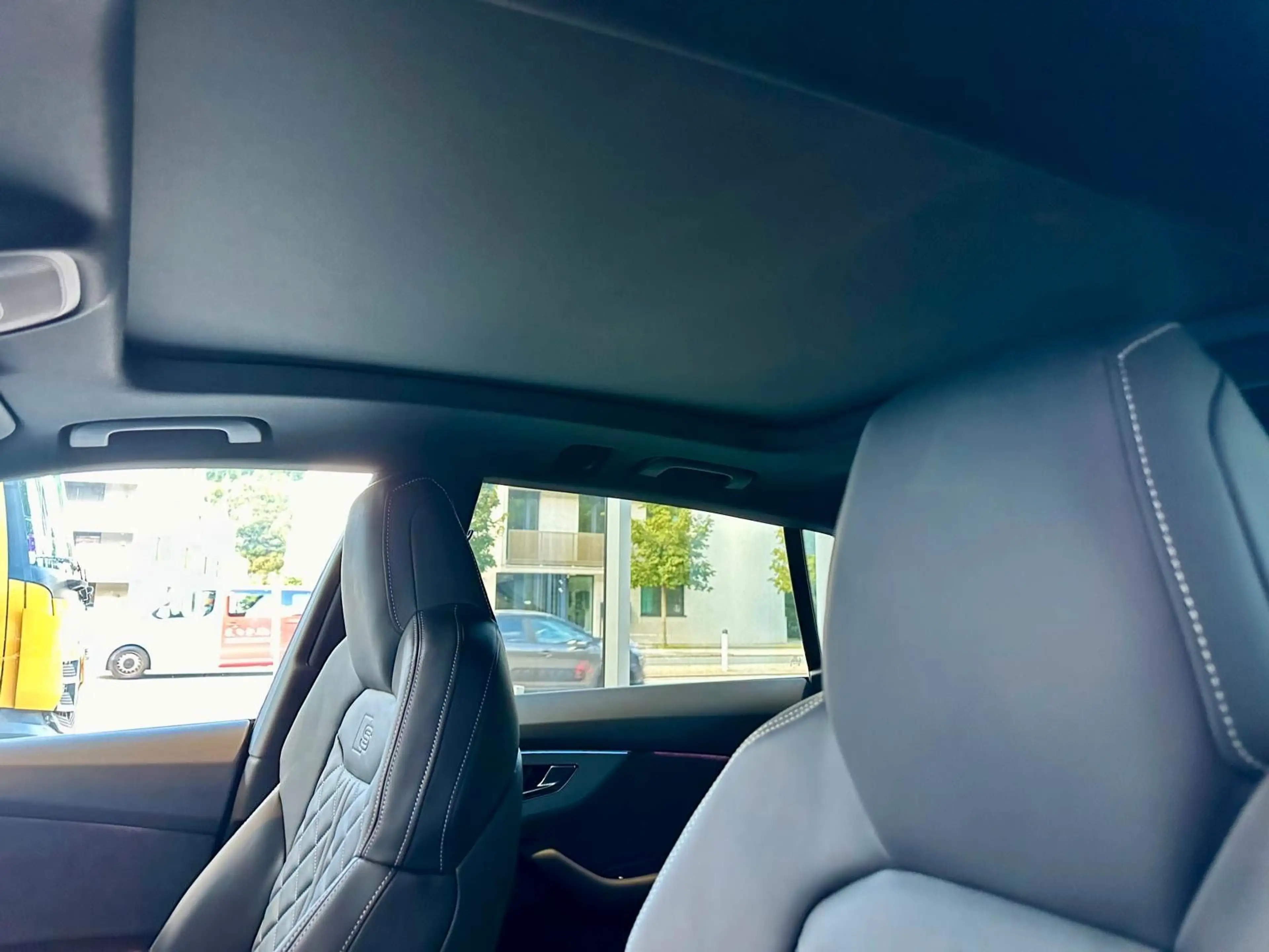 Audi Q8 50TDI Facelift MY26/gold-sw/SLine/Mtx/Pan/23 — photo 15