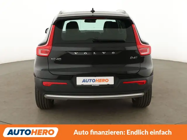 Volvo XC40 view 5