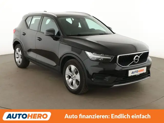 Volvo XC40 view 8