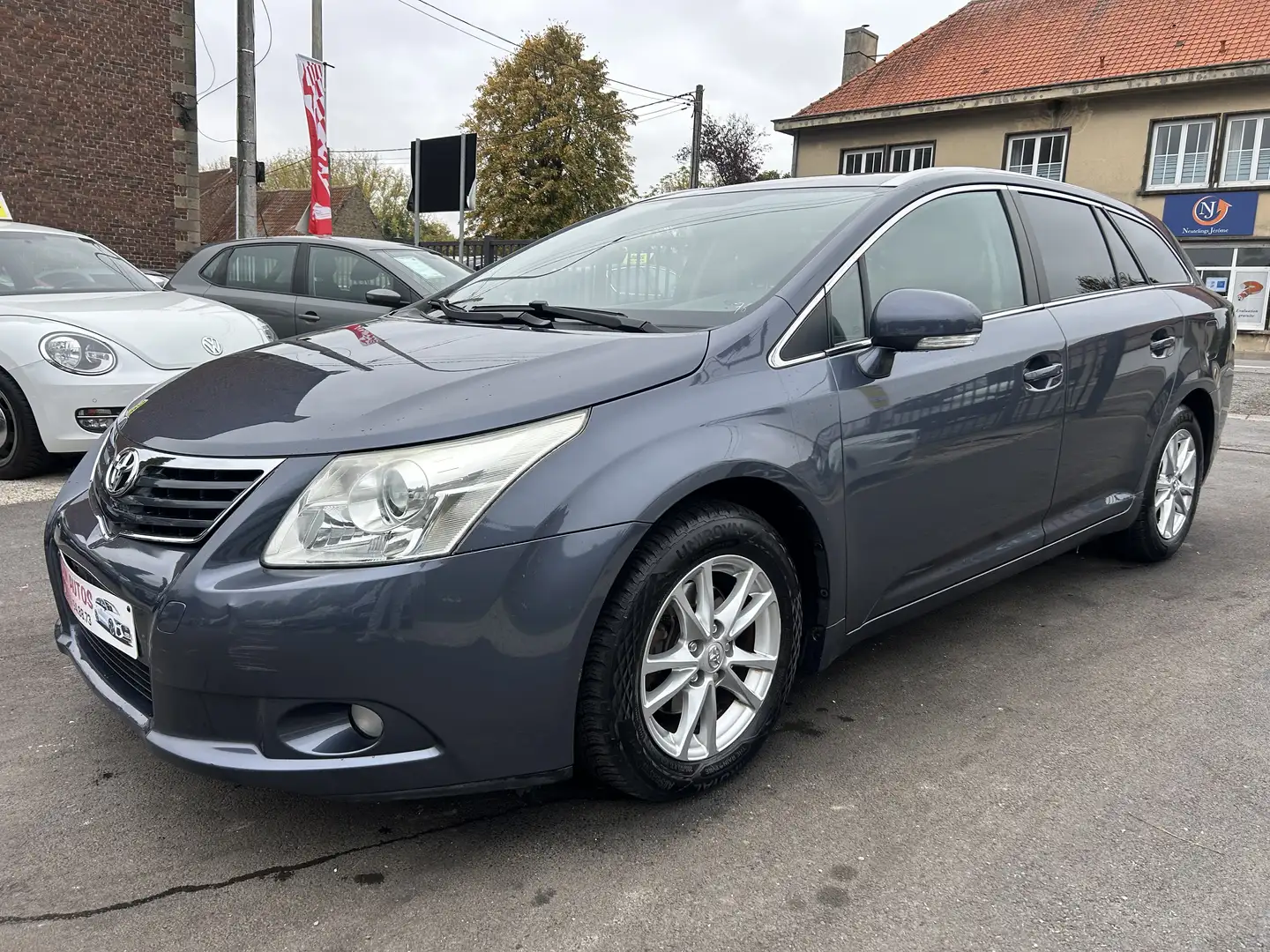 Toyota Avensis SW 2.0 D-4D Executive II **CLIM AUTO/GPS/CAMERA** Bleu - 1