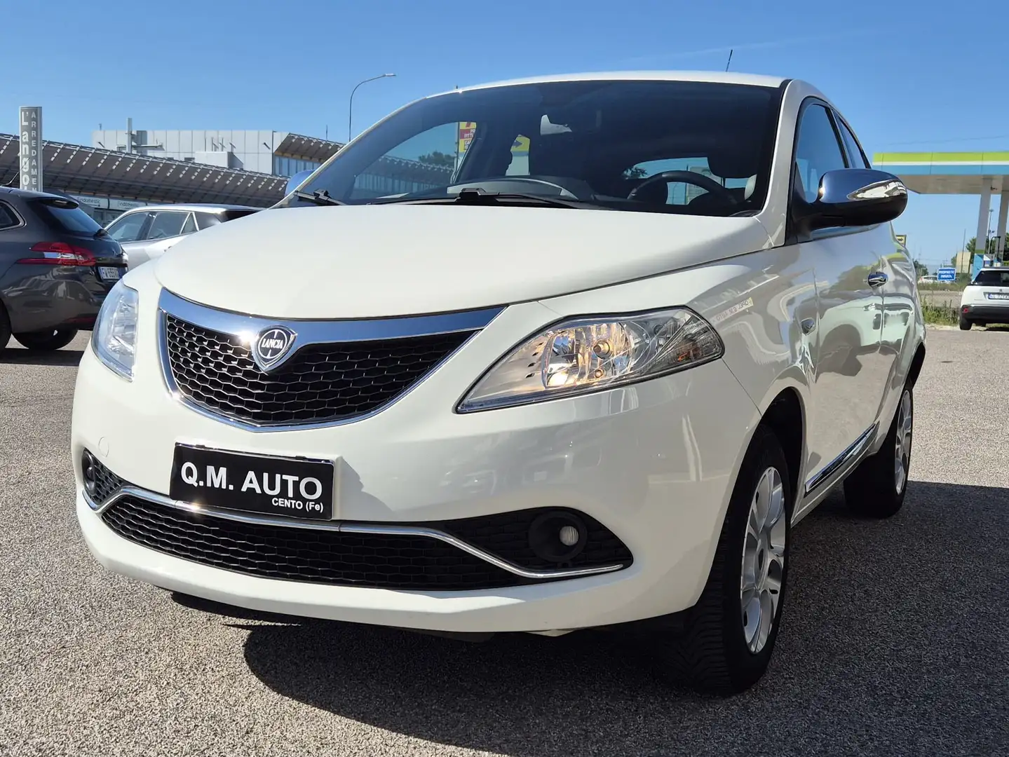 Lancia Ypsilon 0.9 TwinAir Metano Ecochic Platinum Bianco - 2