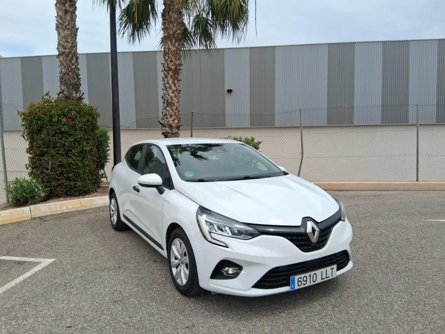 Renault Clio Pequeño Manual de 5 Puertas Blanco - 1