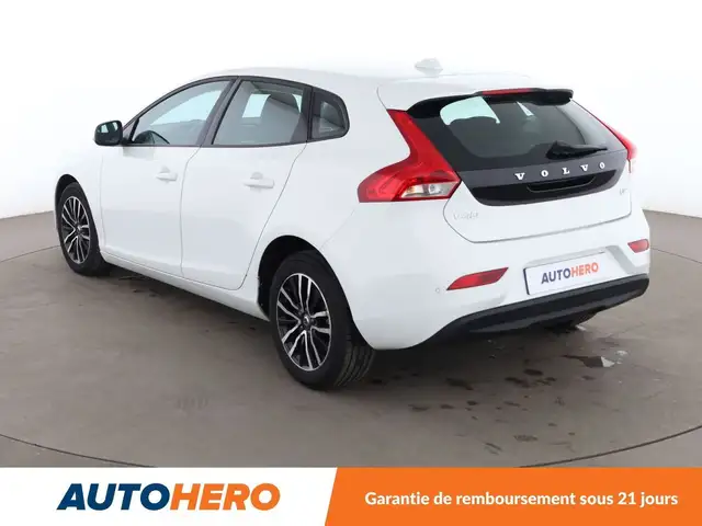 Volvo V40 view 4