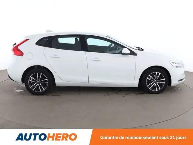 Volvo V40 view 7