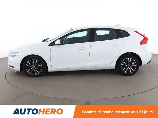 Volvo V40 view 3