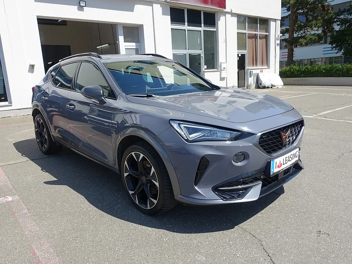 CUPRA Formentor 2,0 TDI 4Drive Cupra DSG Grijs - 2