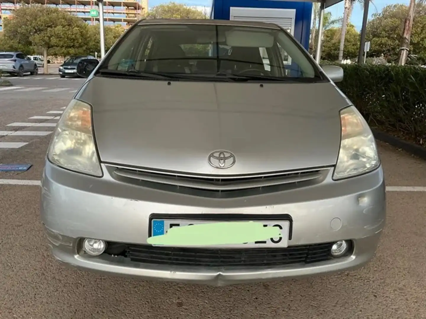 Toyota Prius 1.5 VVT-i HSD Grau - 1