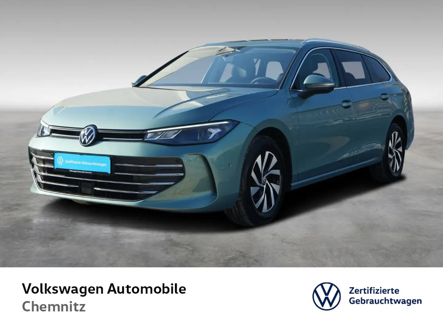 Volkswagen Passat Variant 2.0 TDI Business LED CarPlay ACC Groen - 1