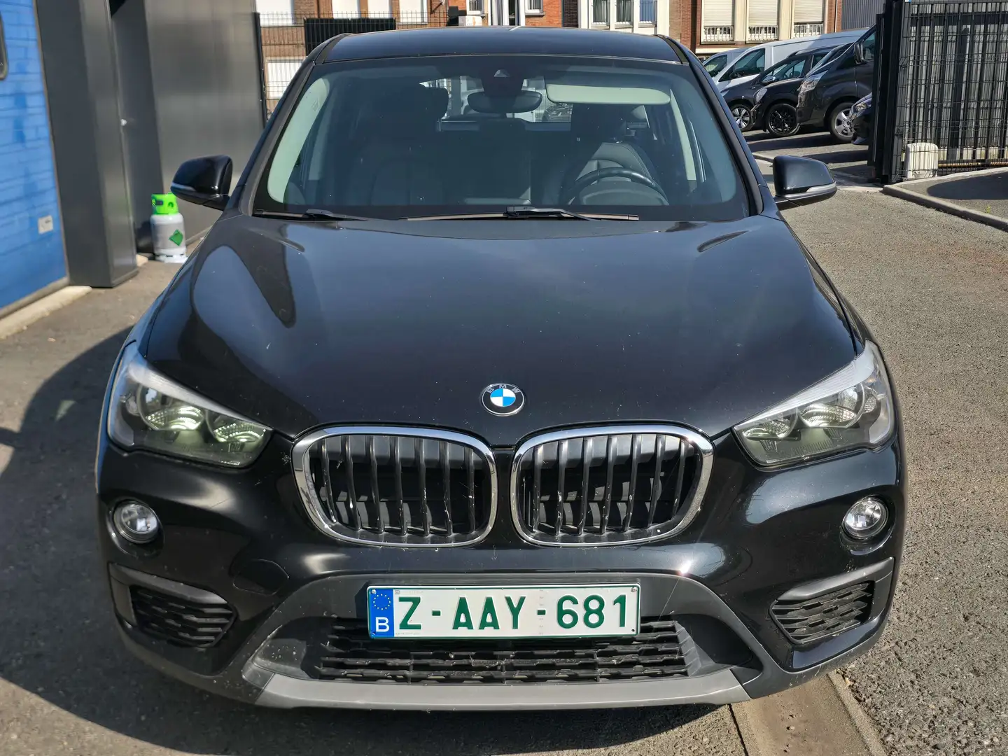 BMW X1 X1 sDrive16d / Navigatie / Cruis leder / EXPORT Zwart - 2