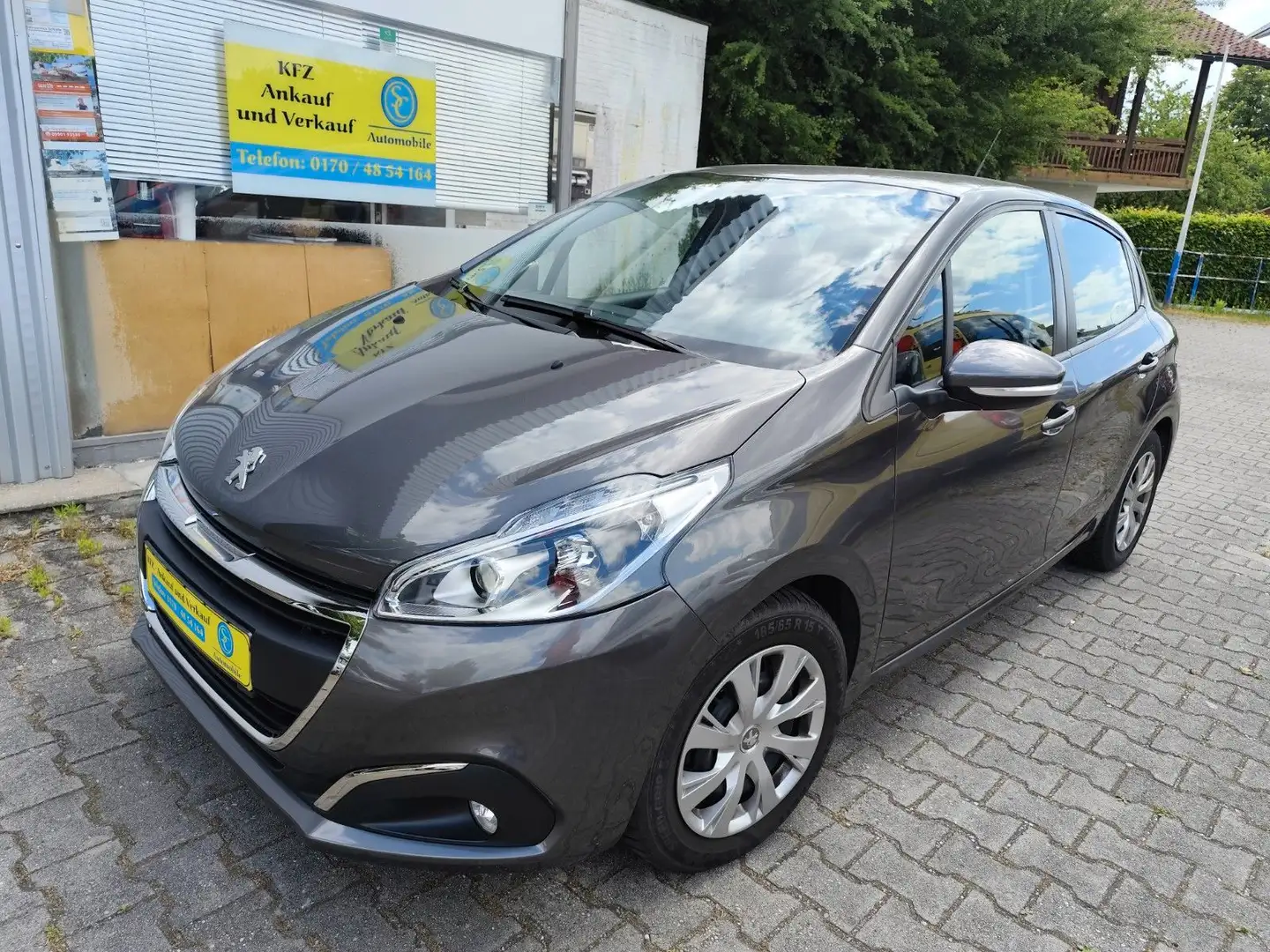Peugeot 208 Active klima 1 Hand pdc shz Gris - 1