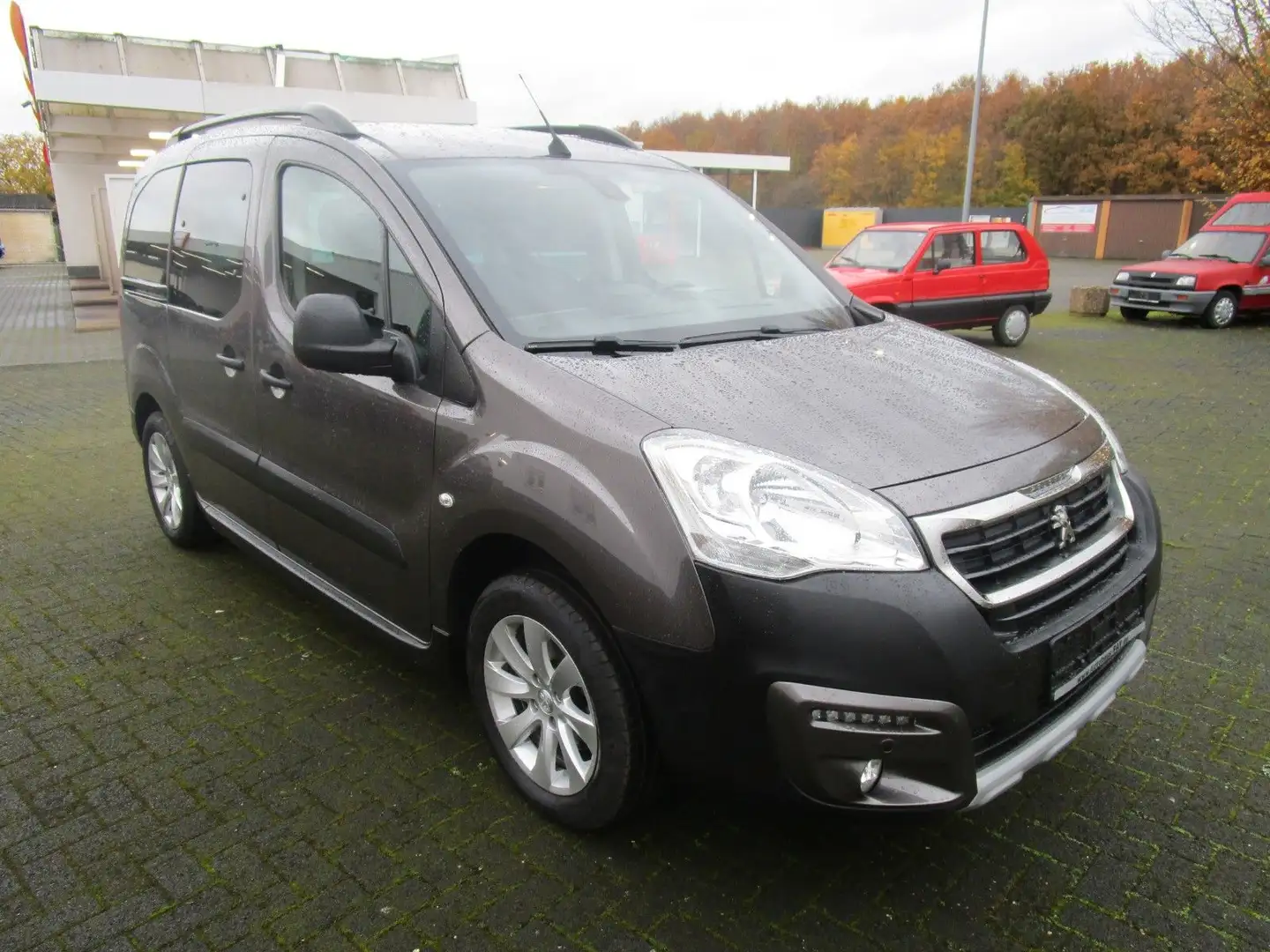 Peugeot Partner Tepee Outdoor Grijs - 2