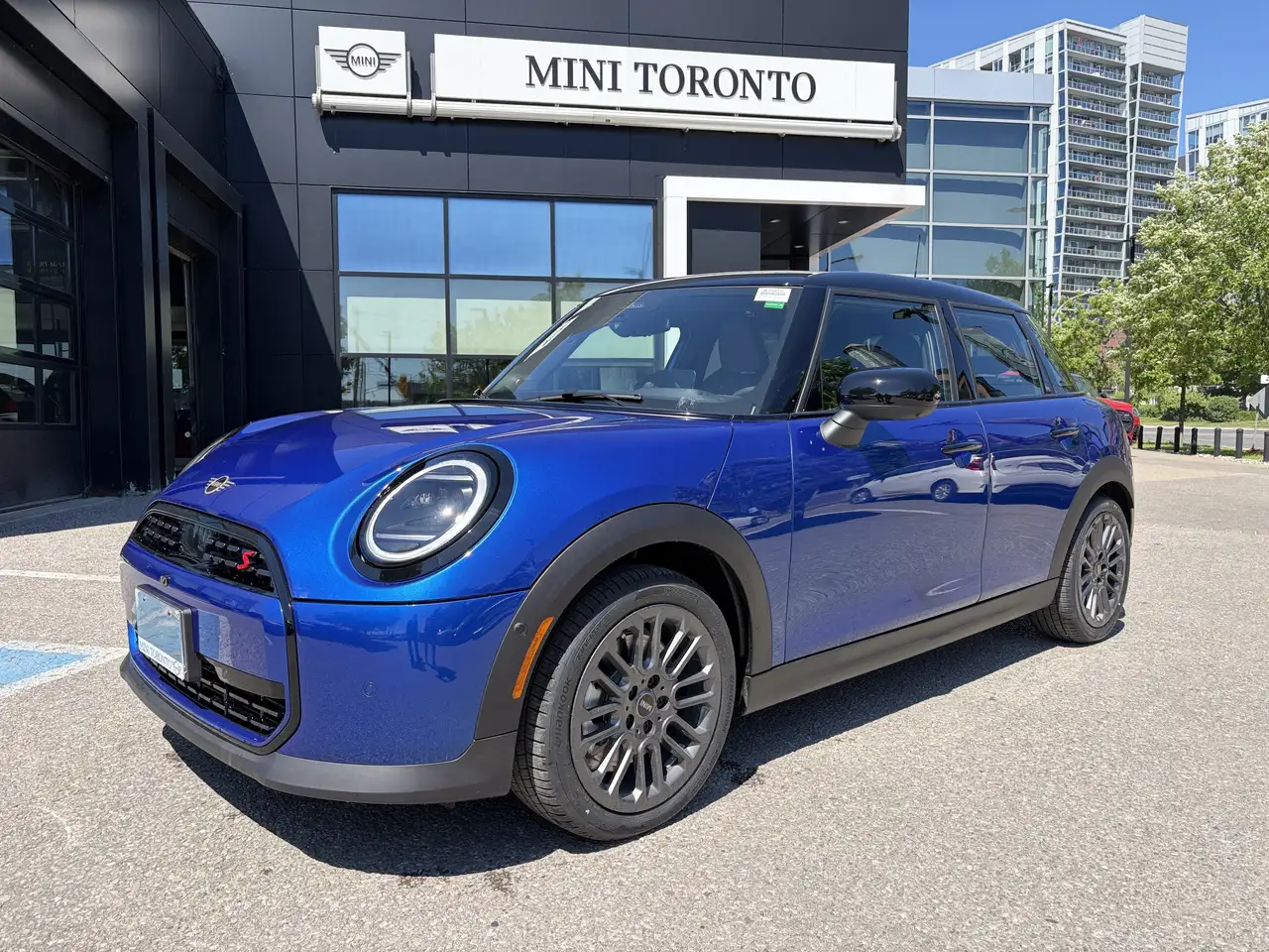 2026 MINI 5 Door