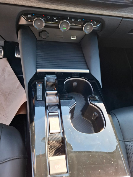 Citroen C5 X Shine Pack Plug-In Hybrid — photo 13