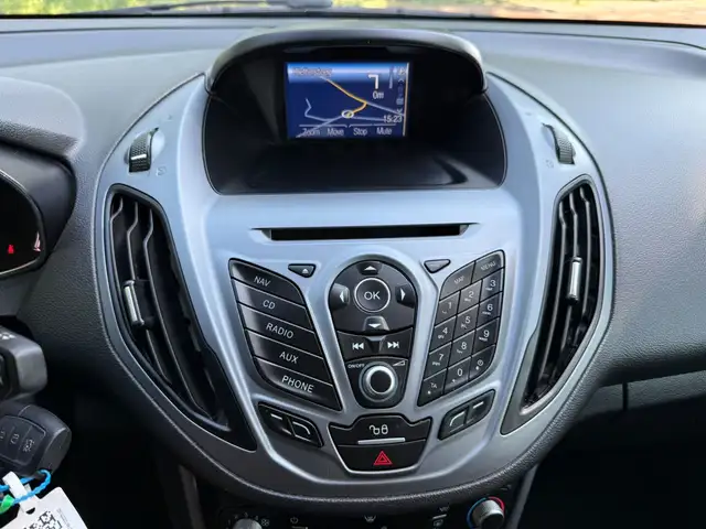 Ford B-Max view 15